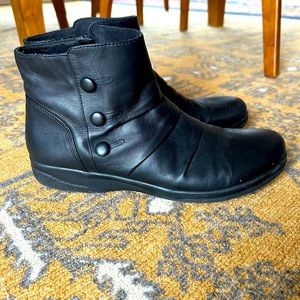 Clarks Women’s Boot